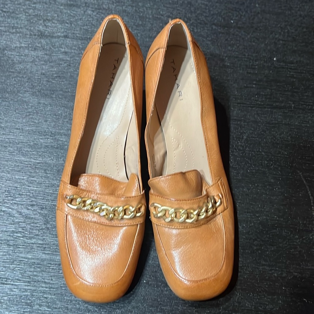 Tahari light brown heels, size 10